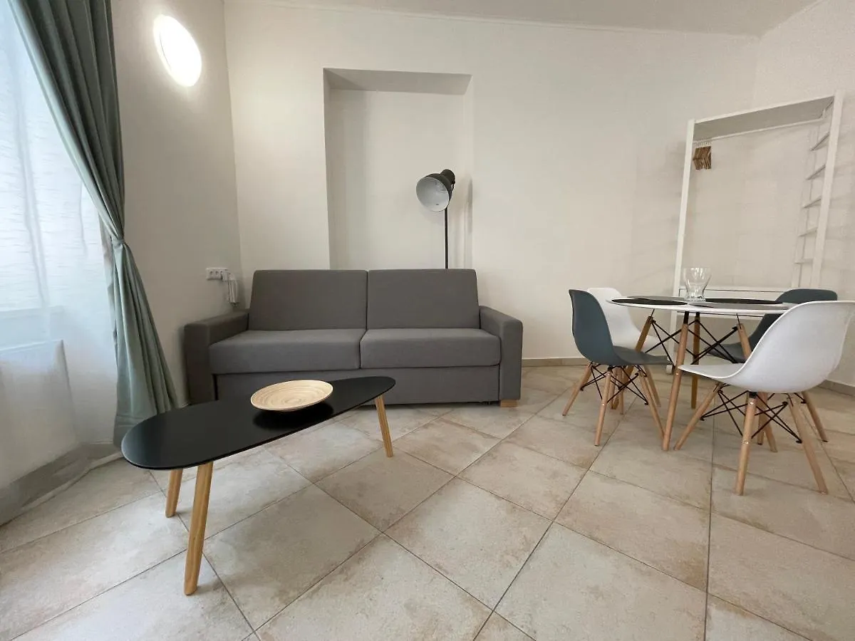 White Swan Boutique Apartments Prague 0*,